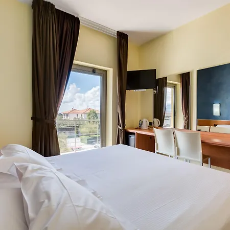 Hotel Western Class Lamezia 4*