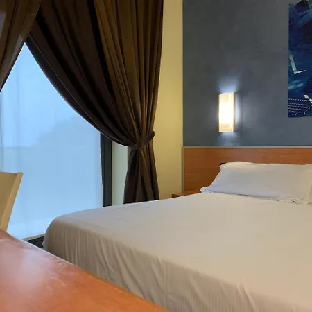 Western Class Lamezia Hotel