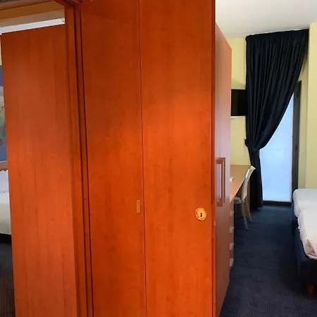 Hotel Western Class Lamezia 4*