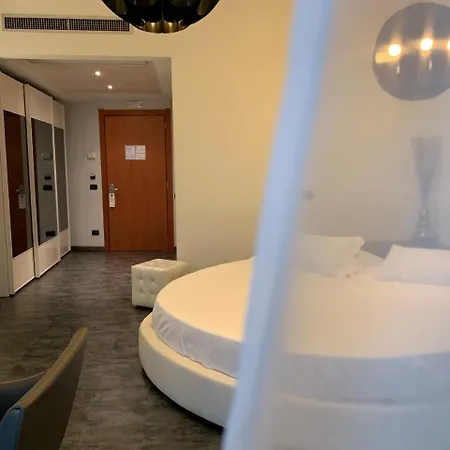 Western Class Lamezia 4* Ламеция-Терме