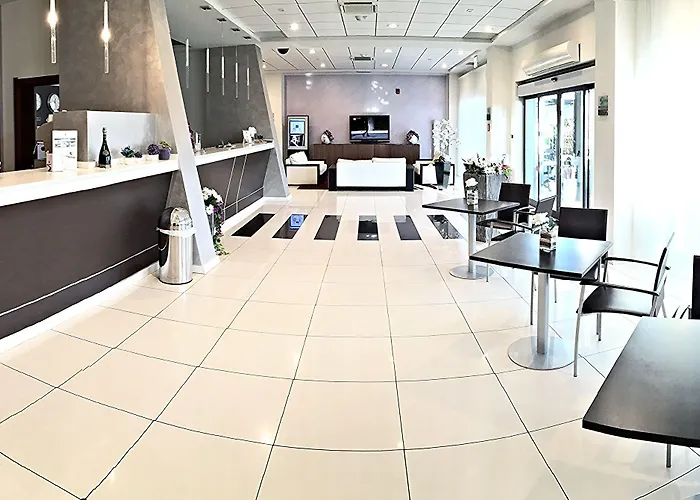 Western Class Lamezia Hotel