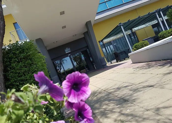 Western Class Lamezia